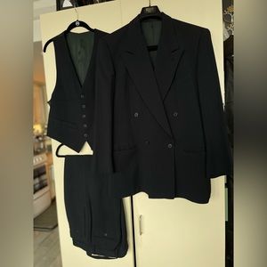 COPY - Giorgio Armani Le Collezioni for Bergdorf Goodman 3-piece Men’s Suit - P…